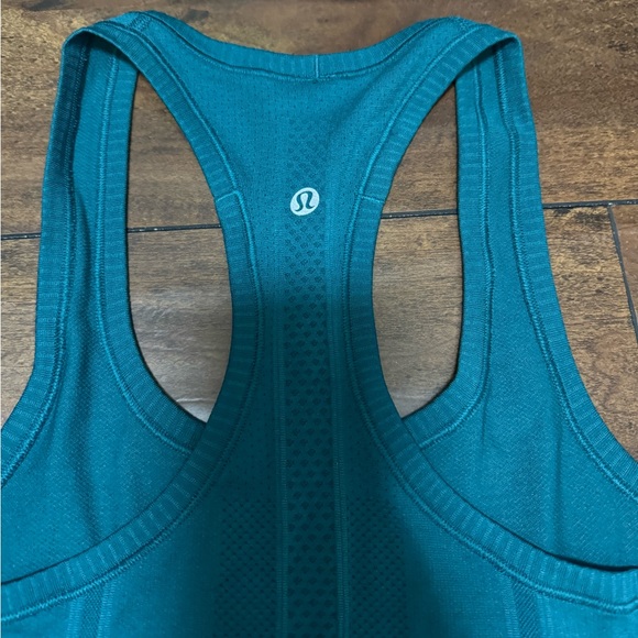 Lululemon swiftly tech tank - Picture 3 of 4